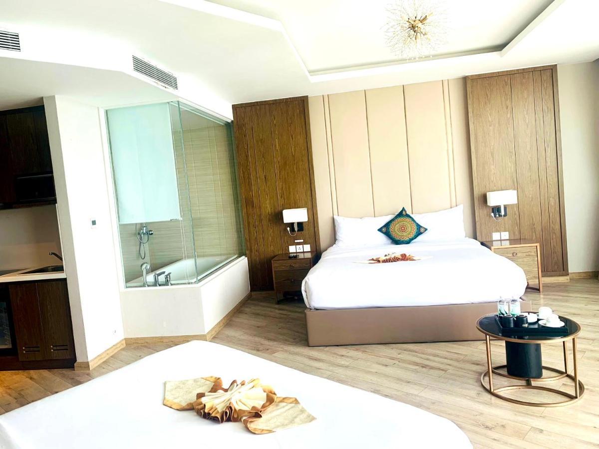 Rollton Ocean View Apartment Nha Trang Exterior foto